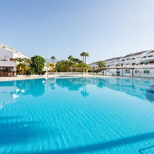https://home2book-cozy-apartment-costa-del-silencio-pool.tenerifehoteles.net