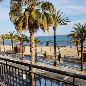 https://apartamento-apolo-salou.top-hotels-tarragona.com